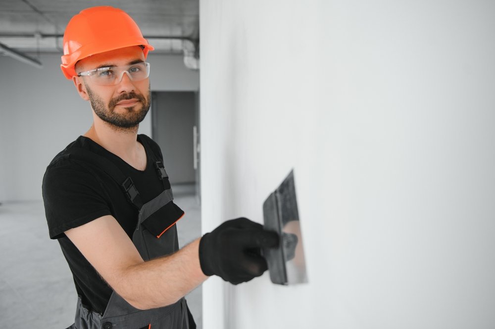 Natuurlijk kun je zelf een muur stucen maar je haalt nooit de kwaliteit van Stukadoor Service Veenendaal.