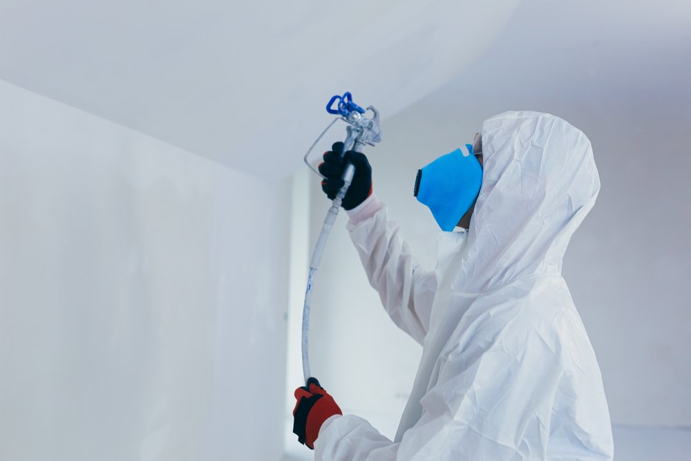 Stukadoor Service Veenendaal kan super strak je plafond spuiten voor de beste prijs.